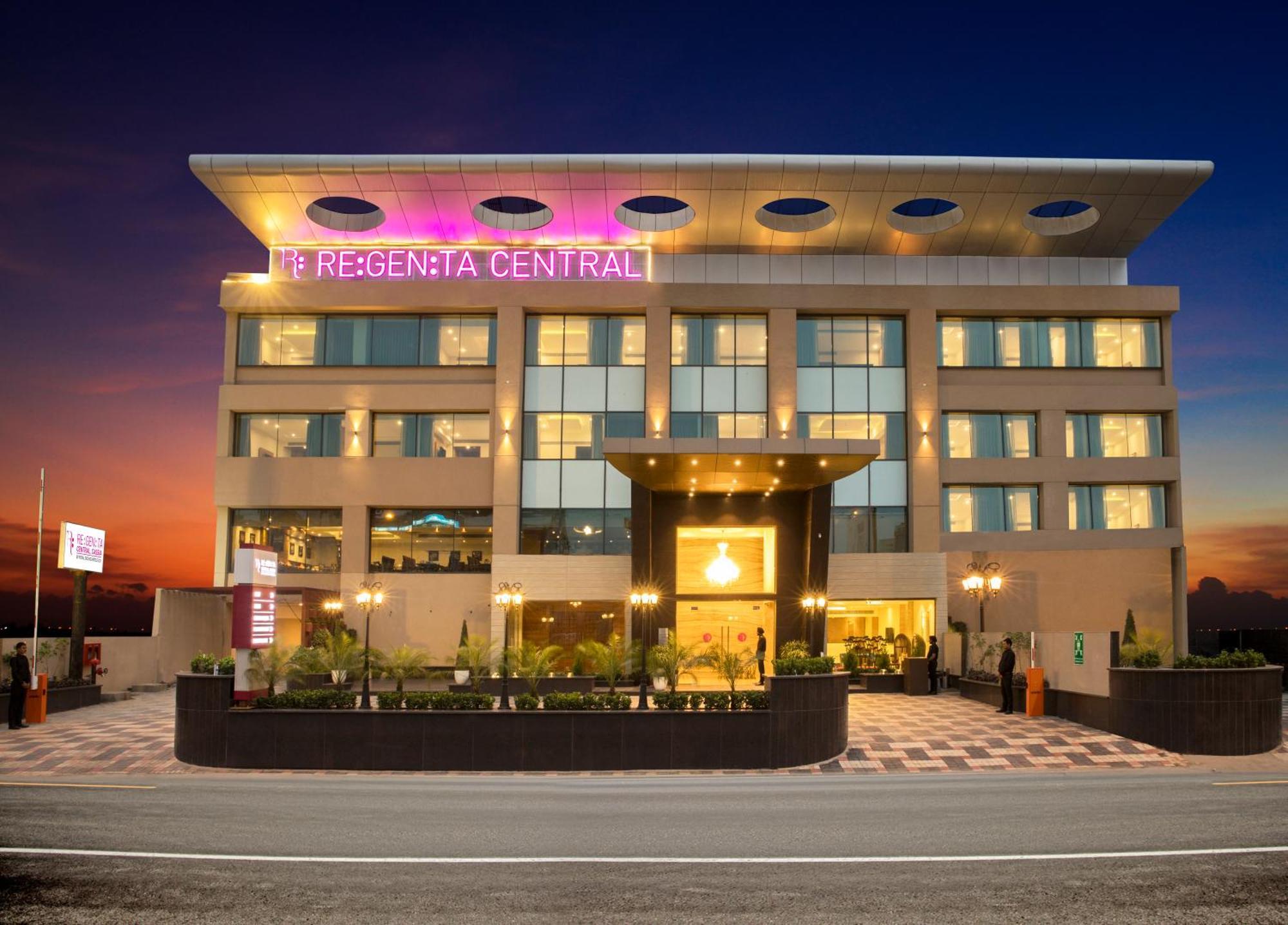 Regenta Central Cassia Zirakpur Chandigarh Eksteriør billede
