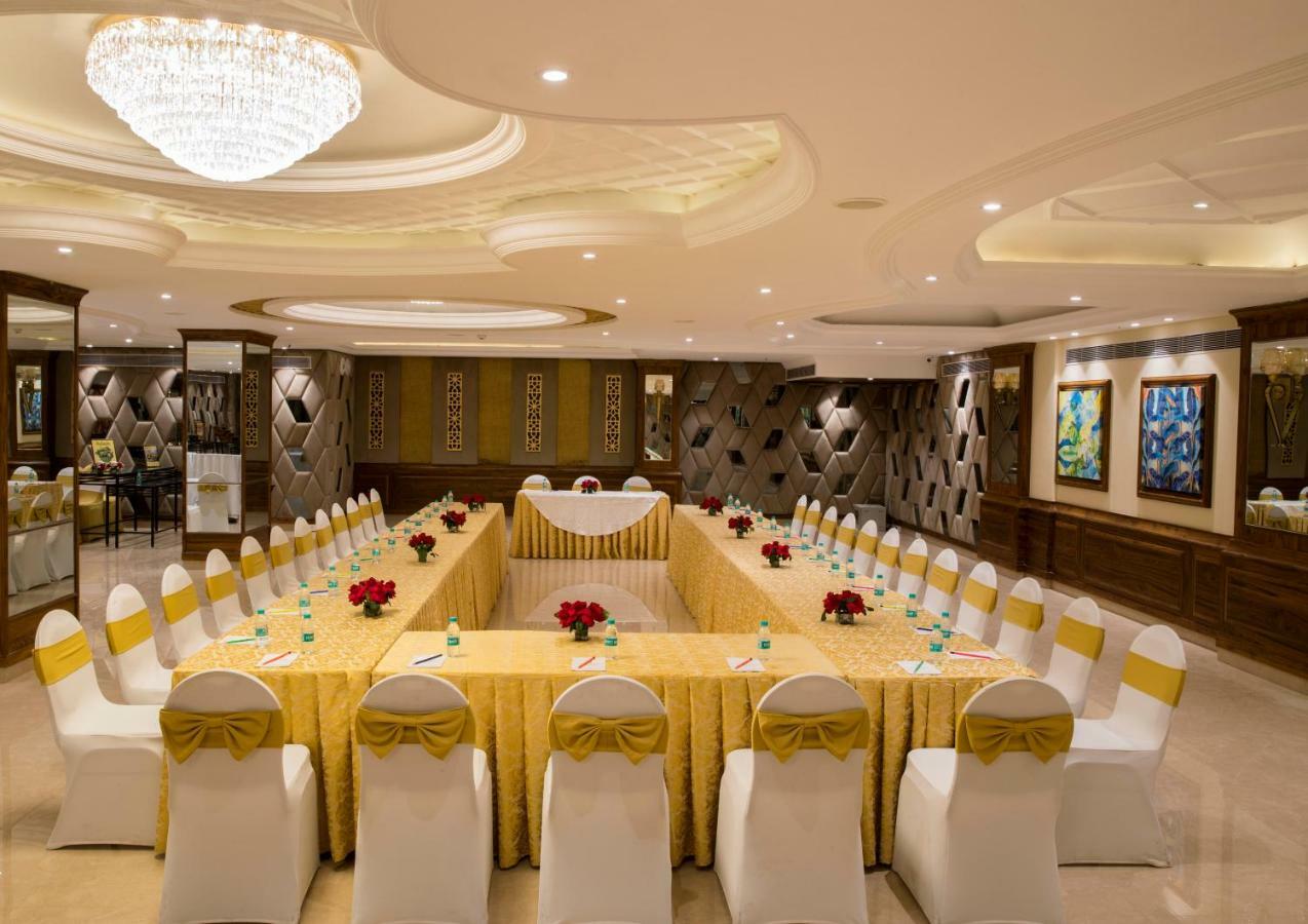 Regenta Central Cassia Zirakpur Chandigarh Eksteriør billede