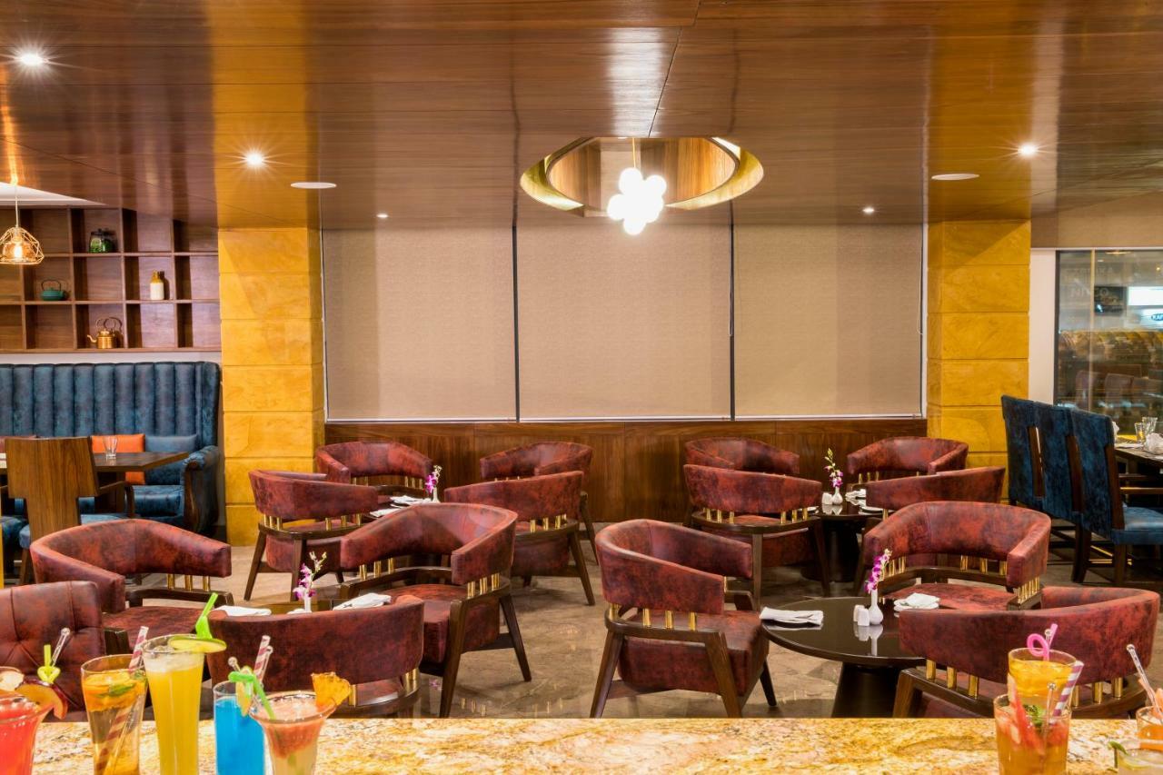 Regenta Central Cassia Zirakpur Chandigarh Eksteriør billede