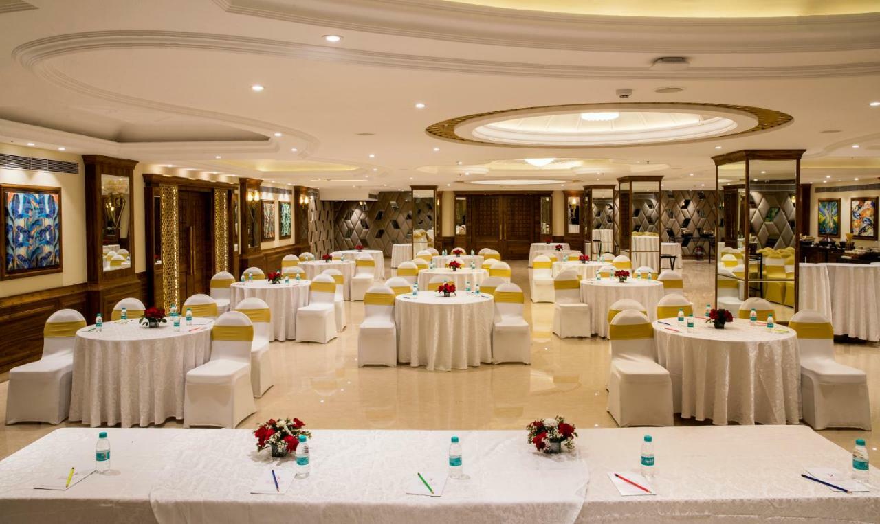 Regenta Central Cassia Zirakpur Chandigarh Eksteriør billede