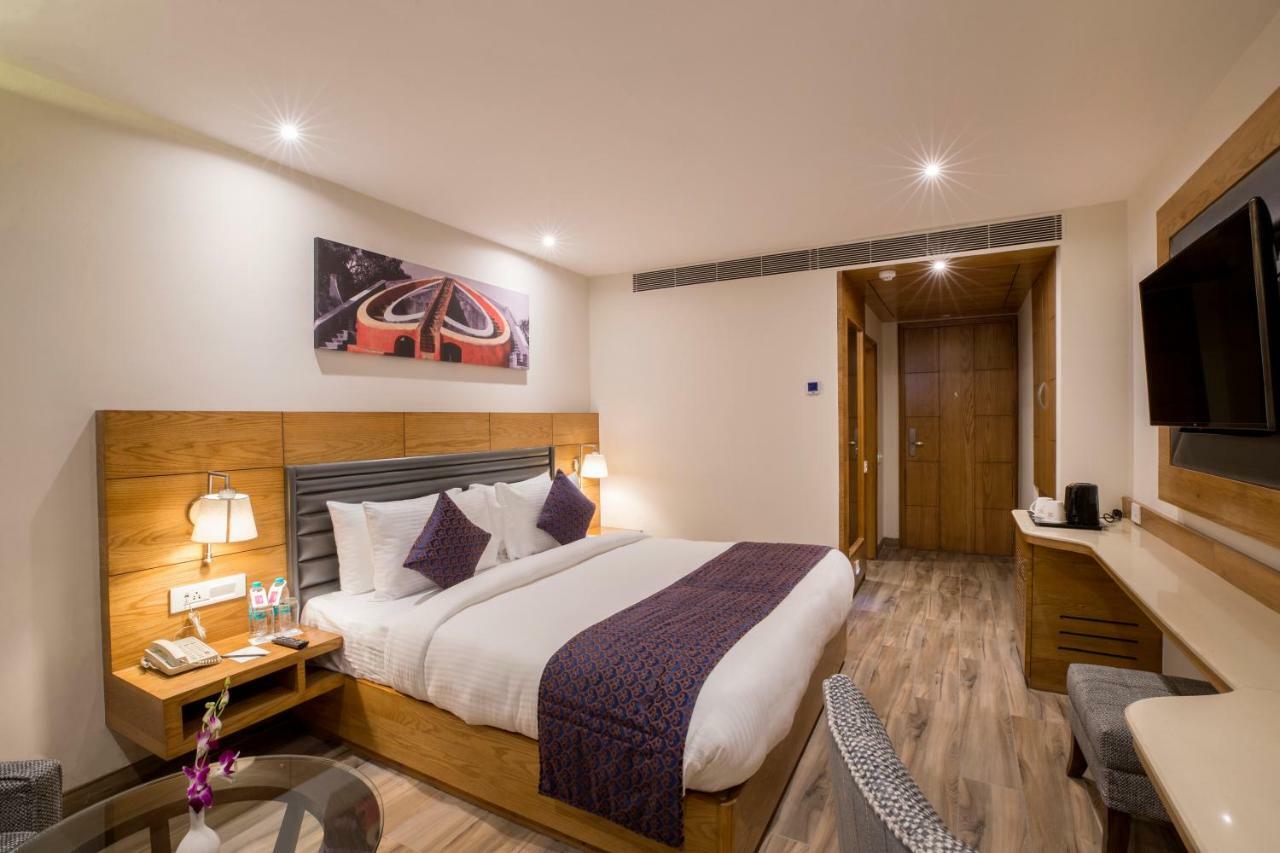 Regenta Central Cassia Zirakpur Chandigarh Eksteriør billede