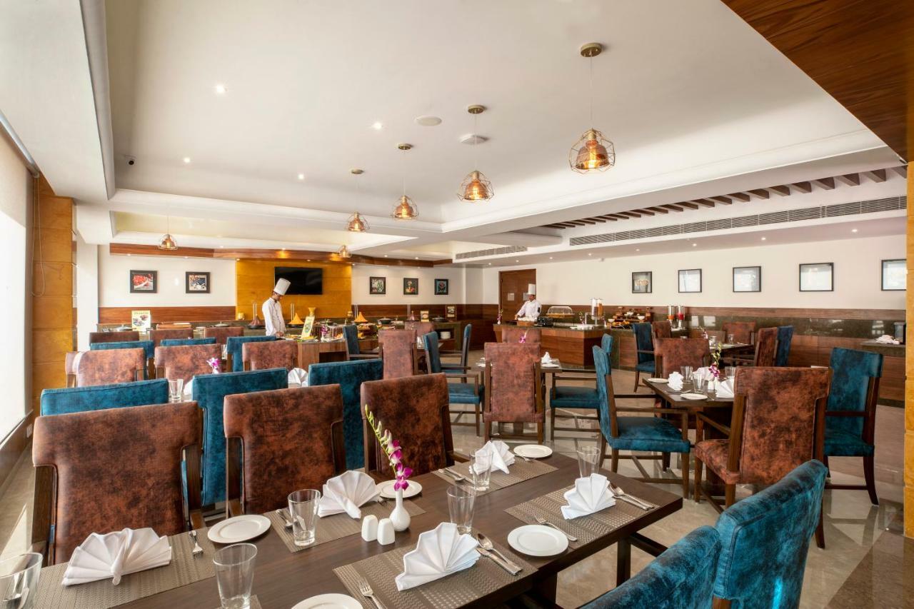 Regenta Central Cassia Zirakpur Chandigarh Eksteriør billede