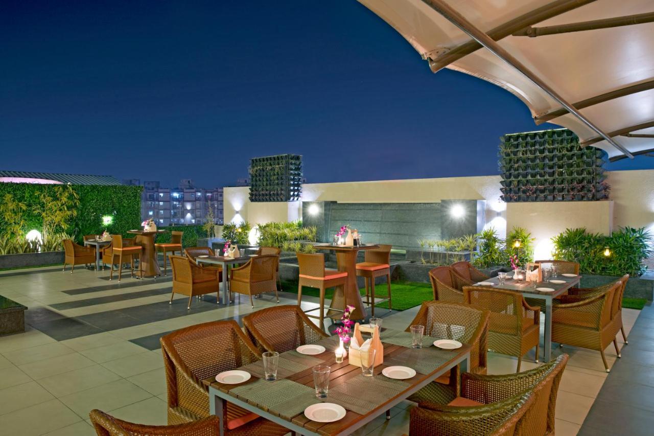 Regenta Central Cassia Zirakpur Chandigarh Eksteriør billede